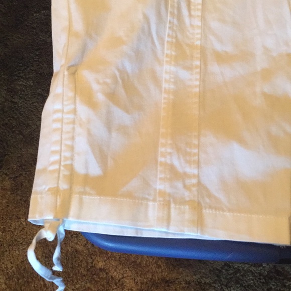 Modern fit Capri. NWT 8 average - Picture 2 of 4